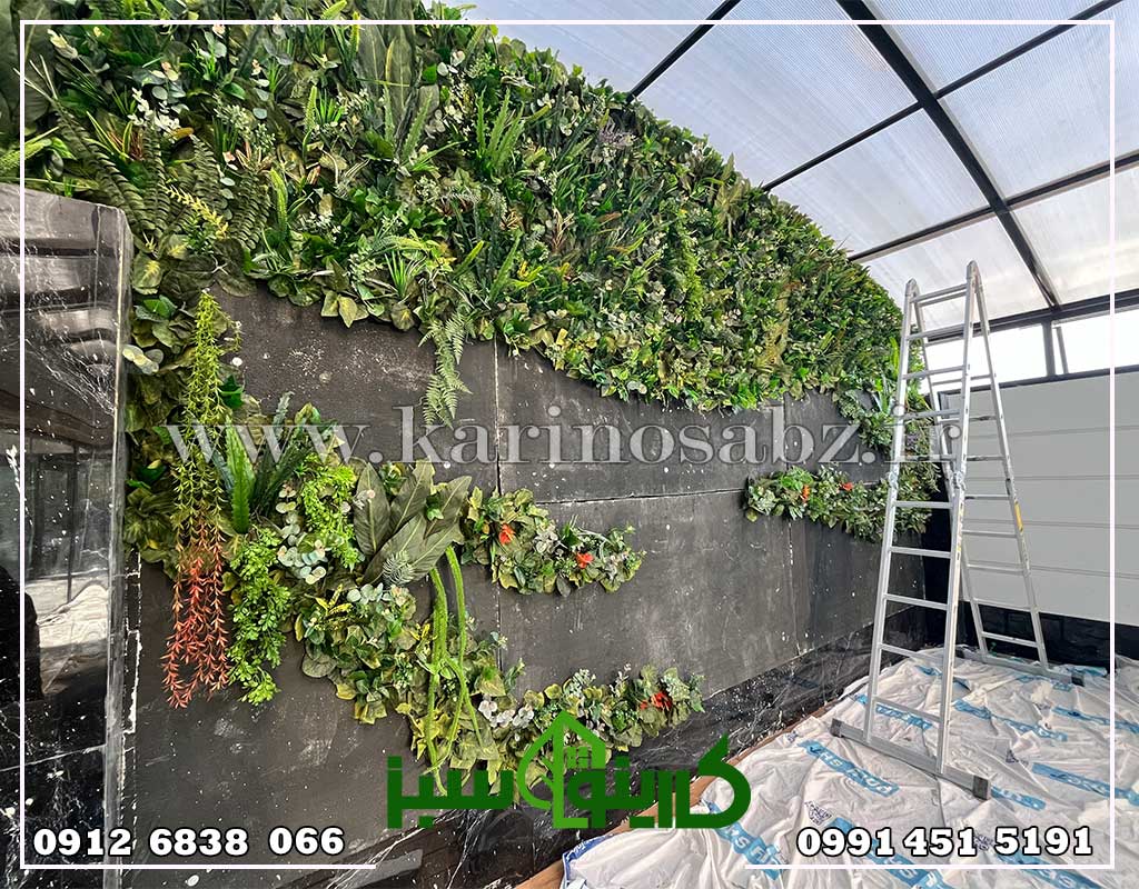 طراجی و اجرای دیوار سبز مصنوعی ترکیبی